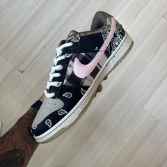 Imagem do DUNK TRAVIS SCOTT