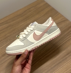 DUNK LOW GREY ROSE