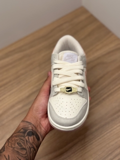 DUNK LOW GREY ROSE - comprar online