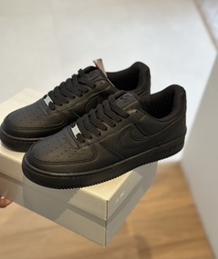 AIR FORCE 1 COURO PRETO - loja online