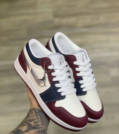 DUNK LOW EXCLUSIVO