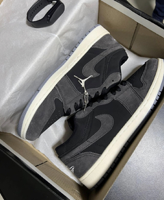 AIR JORDAN 1 LOW CAMURÇA na internet