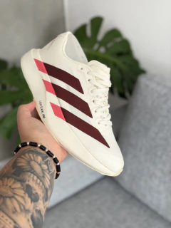 ADIZERO na internet