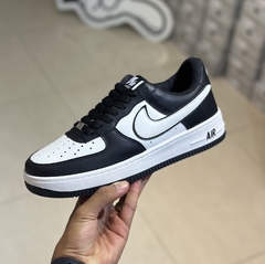 AIR FORCE 1 PRETO PANDA