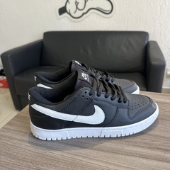DUNK LOW PRETO COURO - 011 CAMISETAS