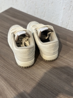 DUNK LOW NUDE na internet