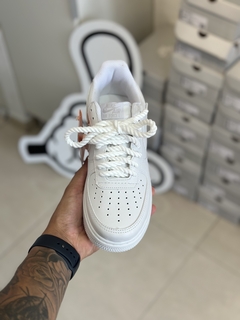 AIR FORCE WHITE PERSONALIZADO na internet