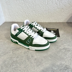 TÊNIS LV VERDE BRANCO LANÇAMENTO - comprar online
