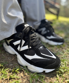 NB 9060 PRETO na internet