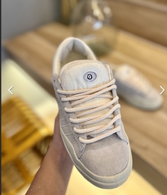 CAMPUS X BAD BUNNY OFF WHITE - comprar online