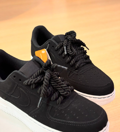 AIR FORCE 1 BLACK CAMURÇA na internet