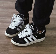 CAMPUS OOS SHOES PRETO - 011 CAMISETAS