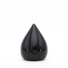 Livi - Preto com olhos verdes