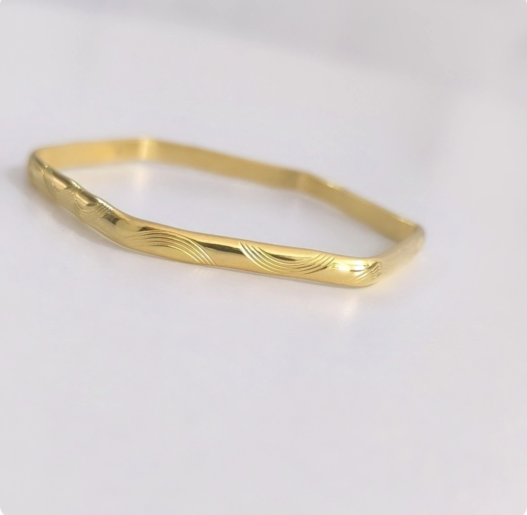 Esclava hexagonal/Linea Gold /Labrada