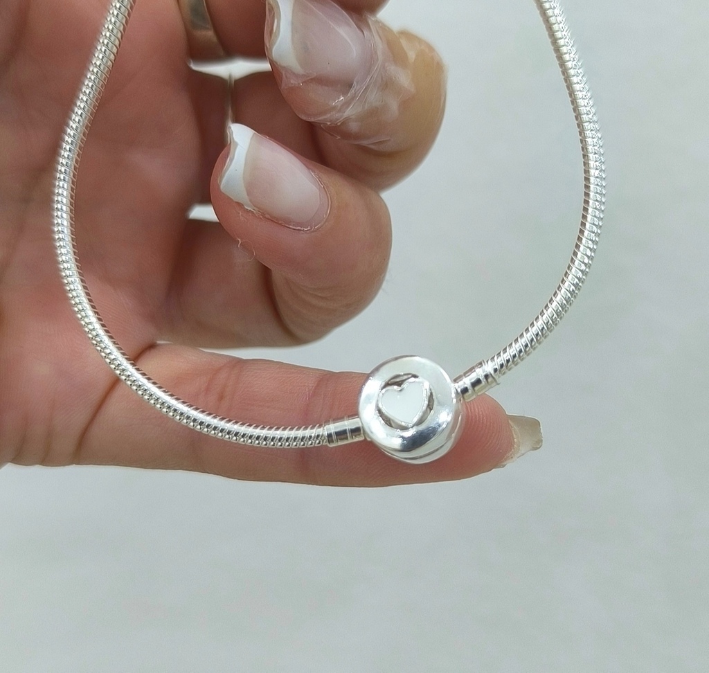 Pulsera PANDORA corazón micropave con detalles en blanco/Plata925 thumbnail 3