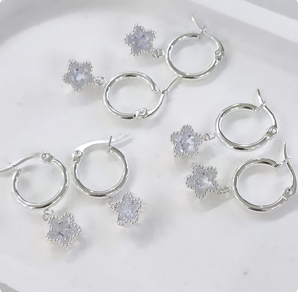 Argolla con dije estrella cubic cristal/Par/Acero blanco