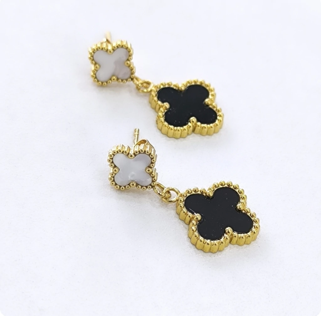 Aros Van Cleff/Par/Macar y Onix/Línea gold