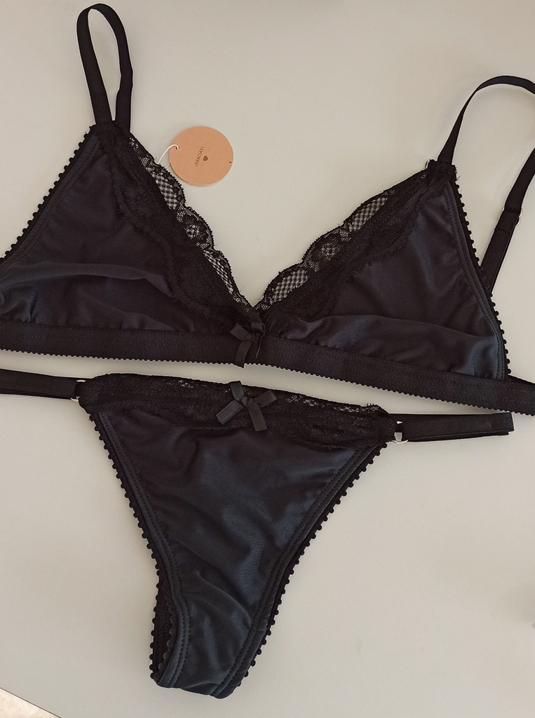 Conjunto De Diseño/T 85//Negro Liso Con Puntilla thumbnail 3