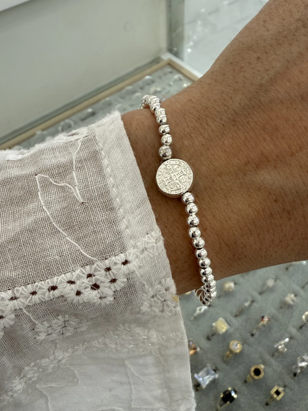 Pulsera elástica/Bolitas/san Benito/Acero blanco
