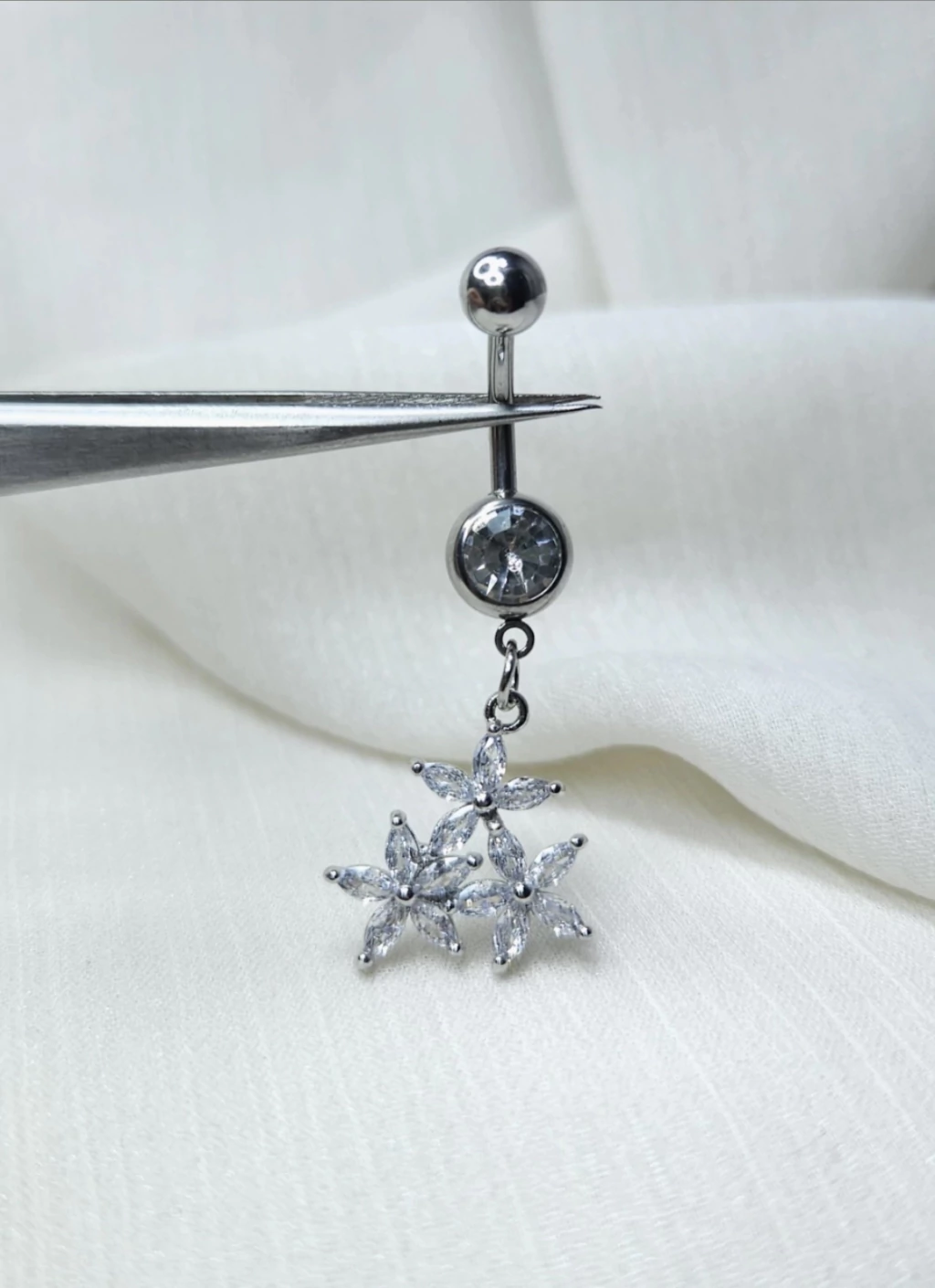Piercing ombligo/Colgante tres flores cubic cristal/Acero quirúrgico hipoalergenico