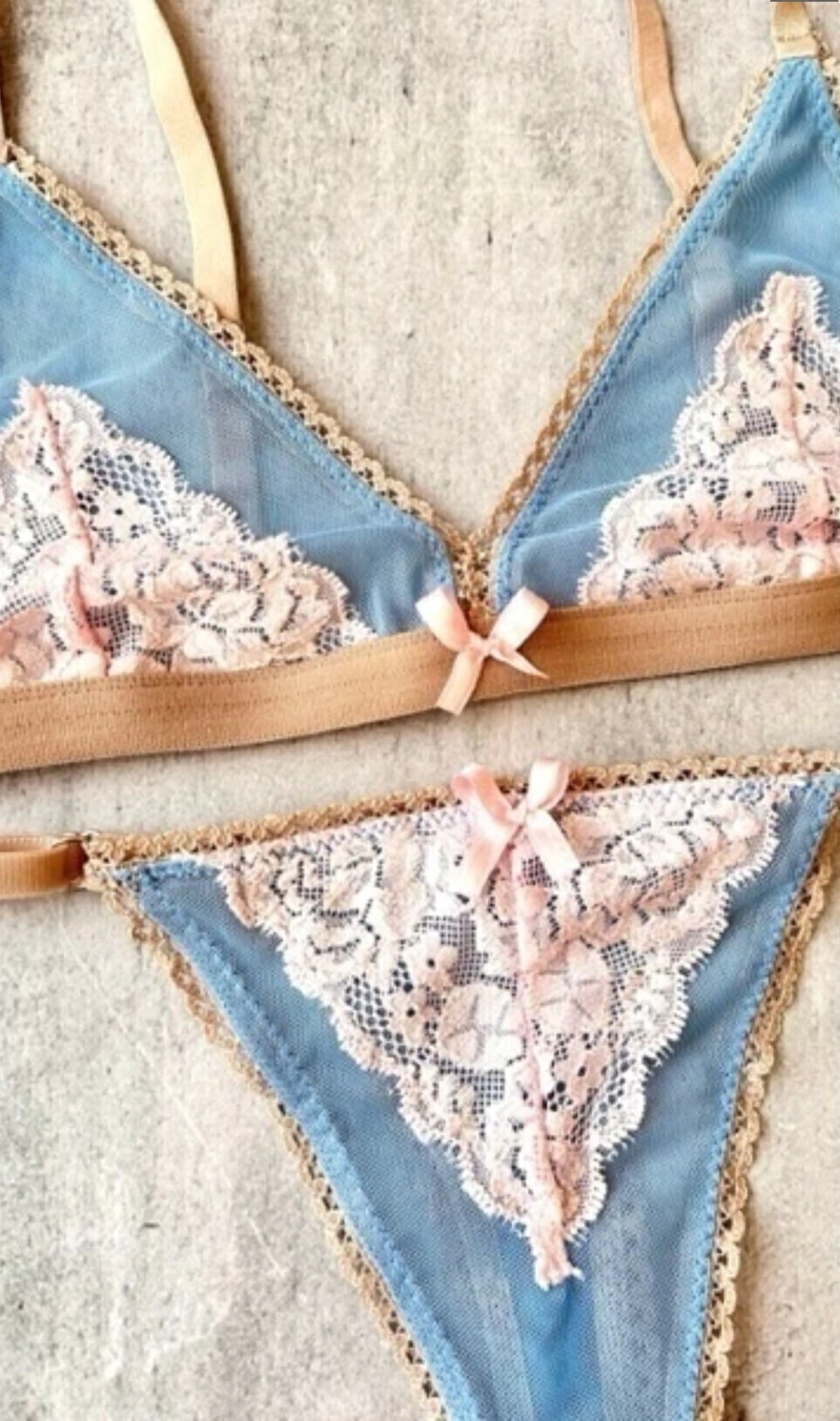 Conjunto de diseño/T90/Celeste con rosa