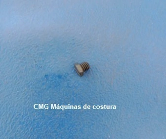 SS9090410-TP Parafuso