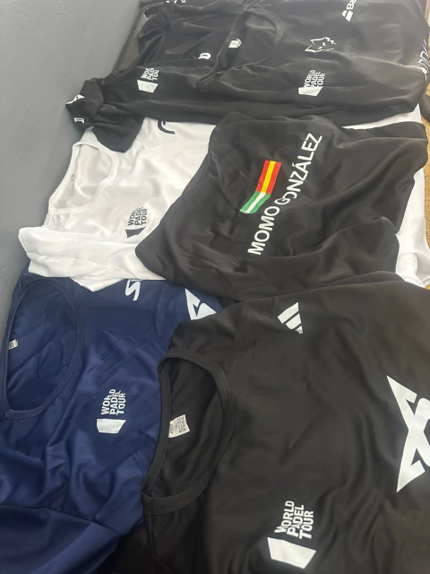 PACK INDUMENTARIA JUGADORES DE PADEL MODELO 2023 - comprar online