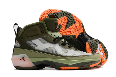 Tênis Air Jordan 37 x Undefeated 'Flight Jacket'