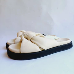 SANDALIAS CON NUDO MNG - comprar online