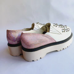 ZAPATOS CON ARGOLLAS SOFIA