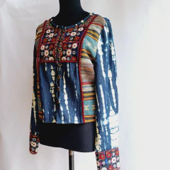 CHAQUETA BATIK BORDADA B.H. en internet