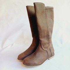 BOTAS ALTAS TACHAS STYLE NAME - comprar online