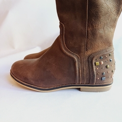 BOTAS ALTAS TACHAS STYLE NAME en internet
