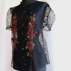 BLUSA RED BORDAD ZARA en internet
