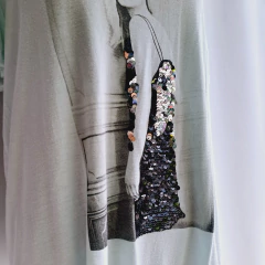 REMERA LENTEJUELAS OSSIRA - comprar online
