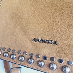 MOCHILA TACHAS AMPHORA