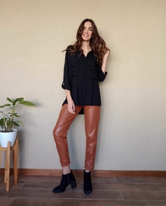 PANTALÓN ECOCUERO TOMY en internet