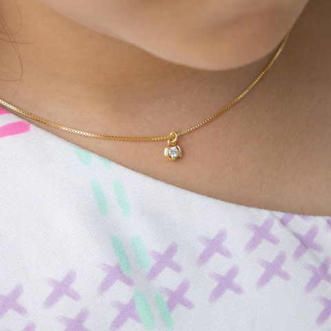 Colar Infantil Ponto de Zircônia no Banho de Ouro 18k