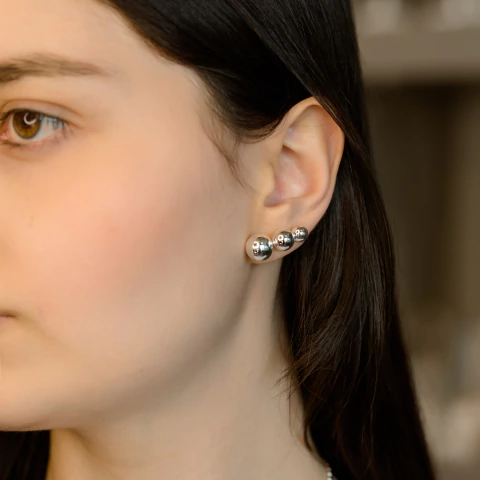 Brinco Esfera 9 mm em Banho Prata