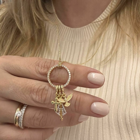Colar longo patuá Nossa Senhora de 70cm no banho de ouro 18k