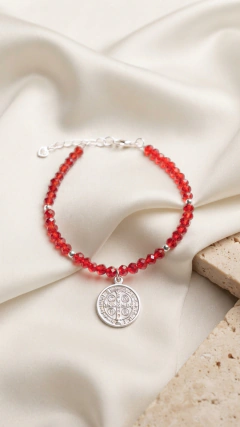 Pulsera San Benito Dije 15mm - Plata925 y Cristales Rojo - Largo 18cm + extensión - comprar online