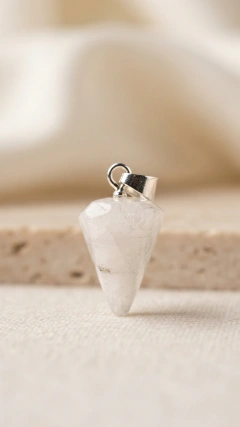 Dije Péndulo Cuarzo Blanco Plata 1.5cm aprox
