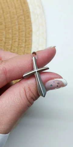 Dije cruz 3cm AQ - comprar online