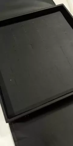 Caja Exhibidora para 36 anillos fondo negro en internet