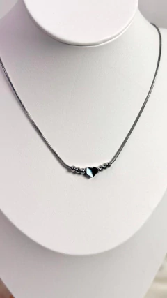 Cadena AQ Snake con bolitas y dije corazón 40cm en internet