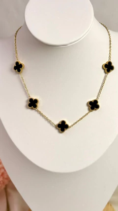 Collar AD Tréboles Negros en internet