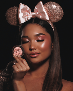 BT Mirror pigmento iluminador y sombra de MINNIE MOUSE x BRUNA TAVARES (edición limitada) en internet