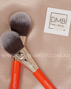 Brocha polvo y contorno BT02 línea profesional Beauty Tools Macrilan