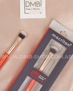 Pincel blender chato BT08 línea profesional Beauty Tools Macrilan