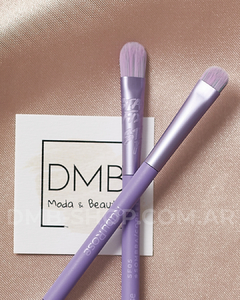 Pincel Dúo de corrector y sombra SF05 linea Stay Fix de Ruby Rose
